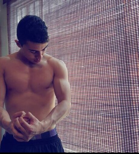 Foto desnuda filtrada de OnlyFans de Sebastian Romero