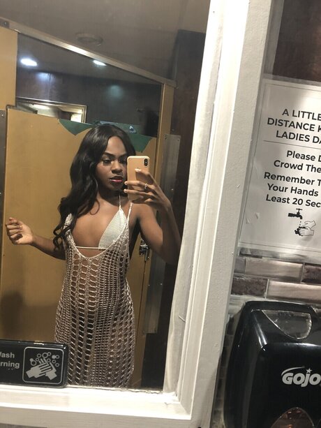 Foto desnuda filtrada de OnlyFans de Layla 