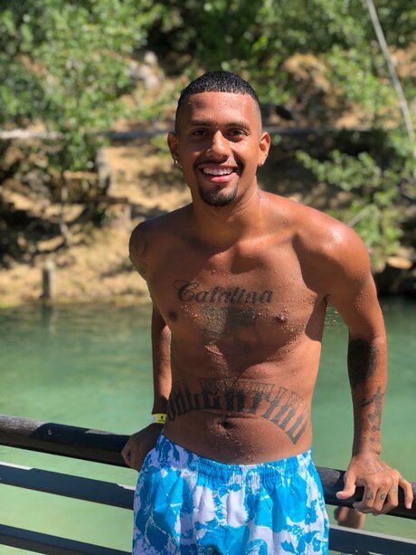 Foto desnuda filtrada de OnlyFans de Johan Mosquera