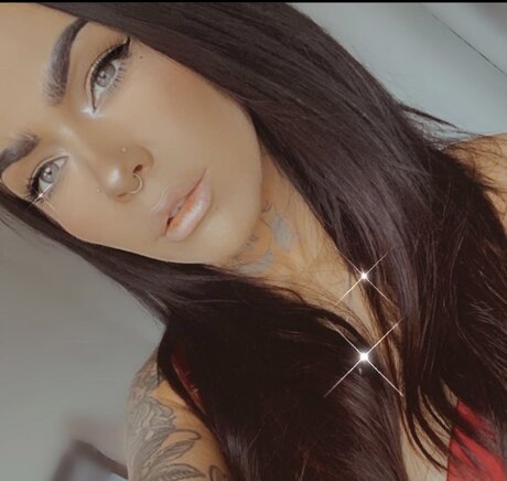 Foto desnuda filtrada de OnlyFans de Loren