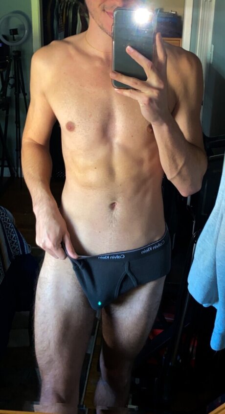 Foto desnuda filtrada de OnlyFans de Kyos