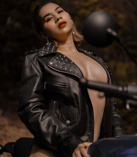 Foto desnuda filtrada de OnlyFans de Sara Nadine