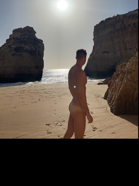 Foto desnuda filtrada de OnlyFans de Josh