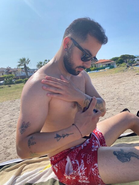 Foto desnuda filtrada de OnlyFans de Burki