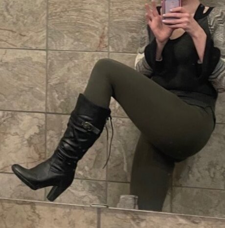 Foto desnuda filtrada de OnlyFans de Mistress Linda