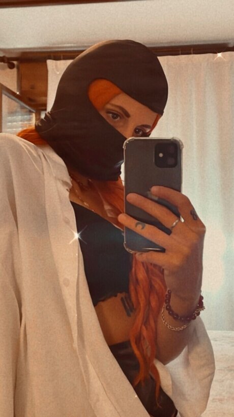 Foto desnuda filtrada de OnlyFans de Queen B