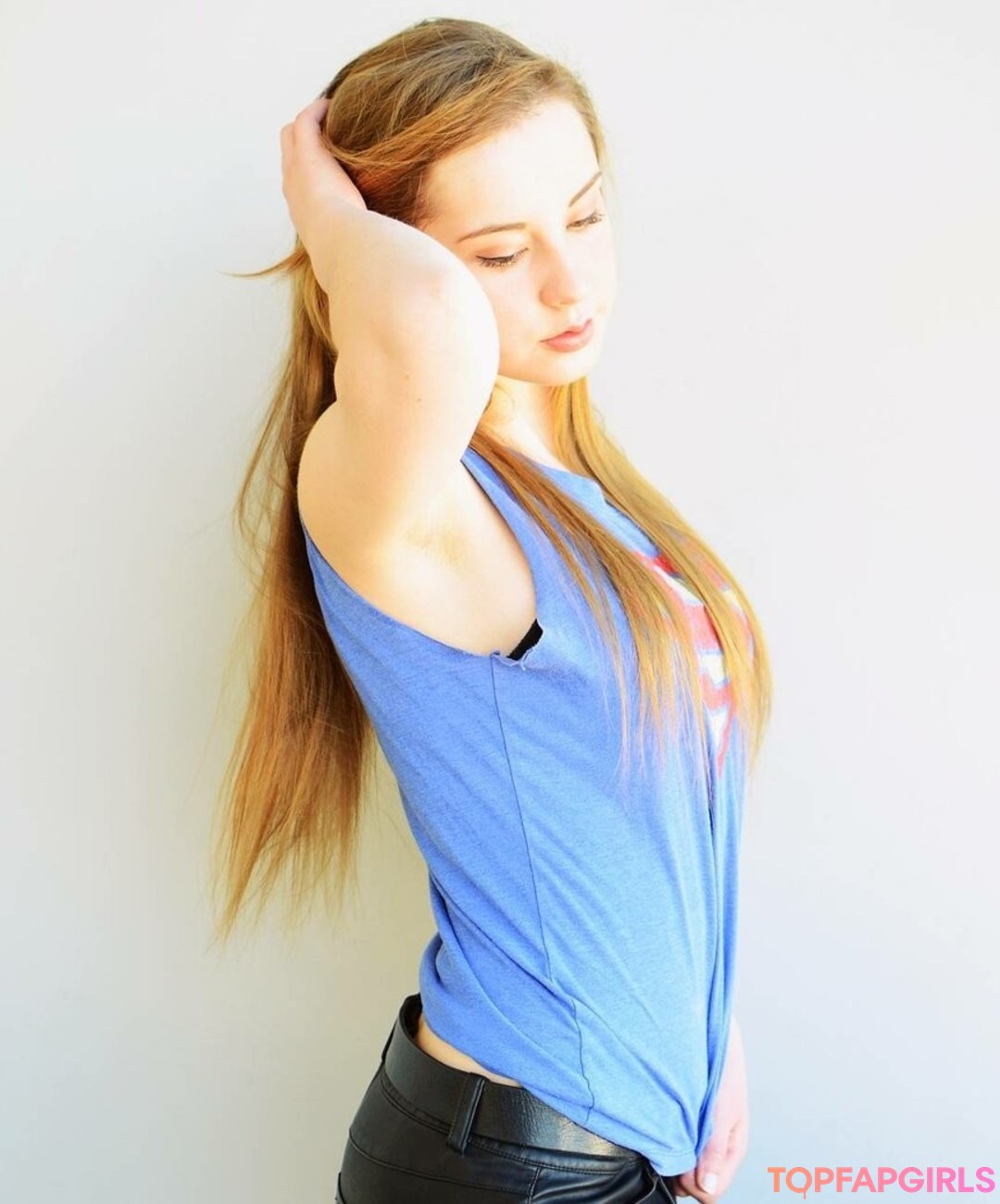 Foto desnuda filtrada de OnlyFans de Raineemery #25 Foto desnuda filtrada de OnlyFans de Raineemery #25