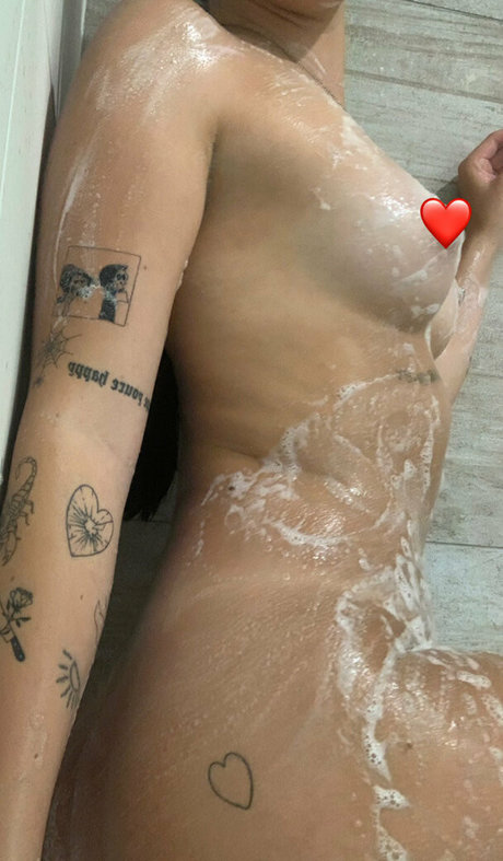 Foto desnuda filtrada de OnlyFans de Clairebearr