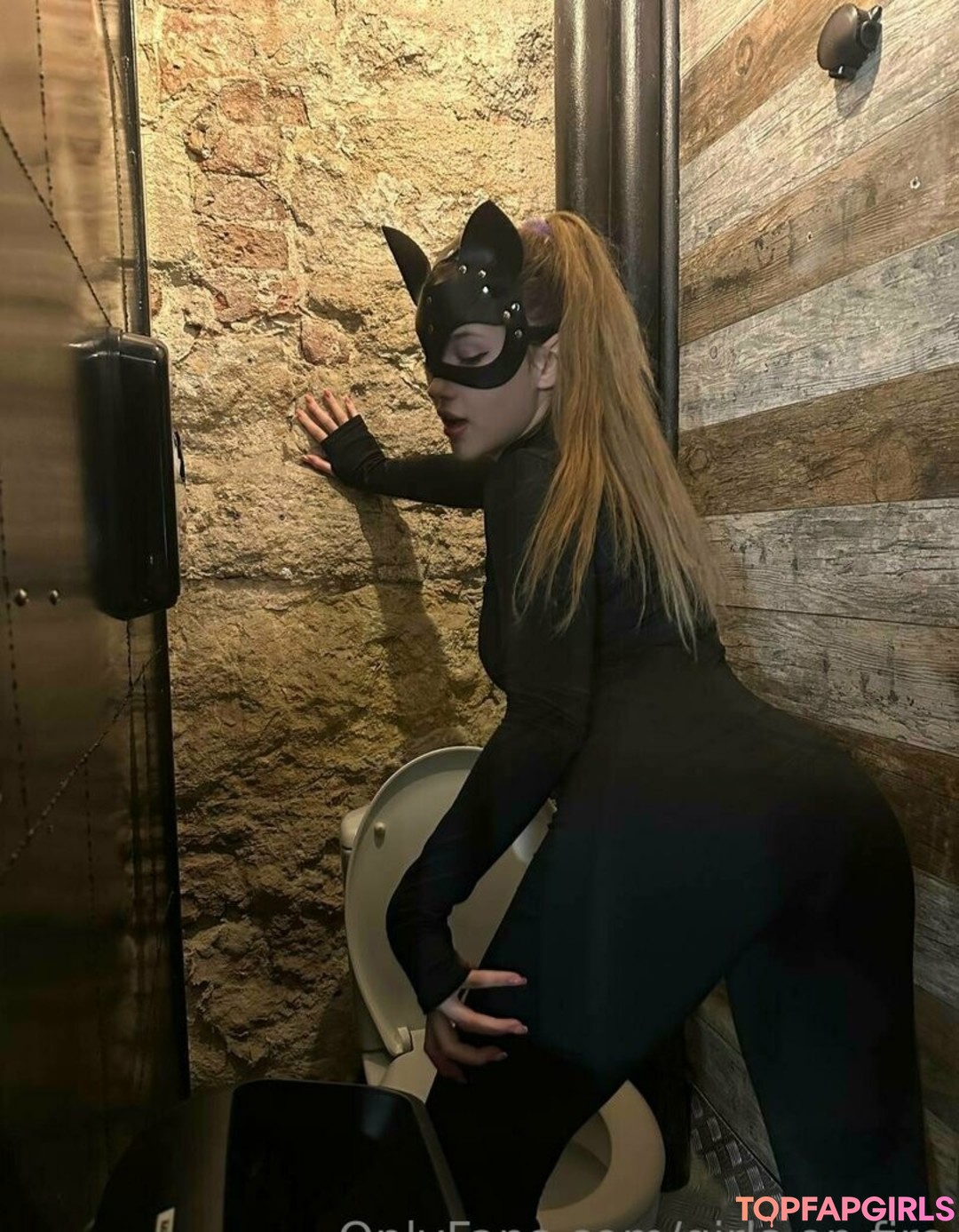 Foto desnuda filtrada de OnlyFans de Girlsonfire #4 Foto desnuda filtrada de OnlyFans de Girlsonfire #4