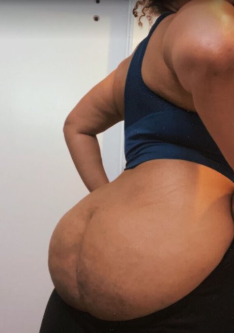 Foto desnuda filtrada de OnlyFans de Thrilla
