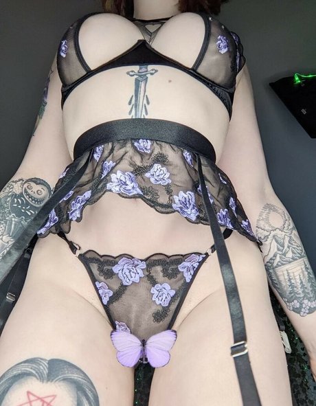 Foto desnuda filtrada de OnlyFans de Pixxierotten