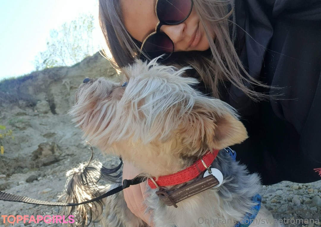 Foto desnuda filtrada de OnlyFans de Sweetromana #22 Foto desnuda filtrada de OnlyFans de Sweetromana #22