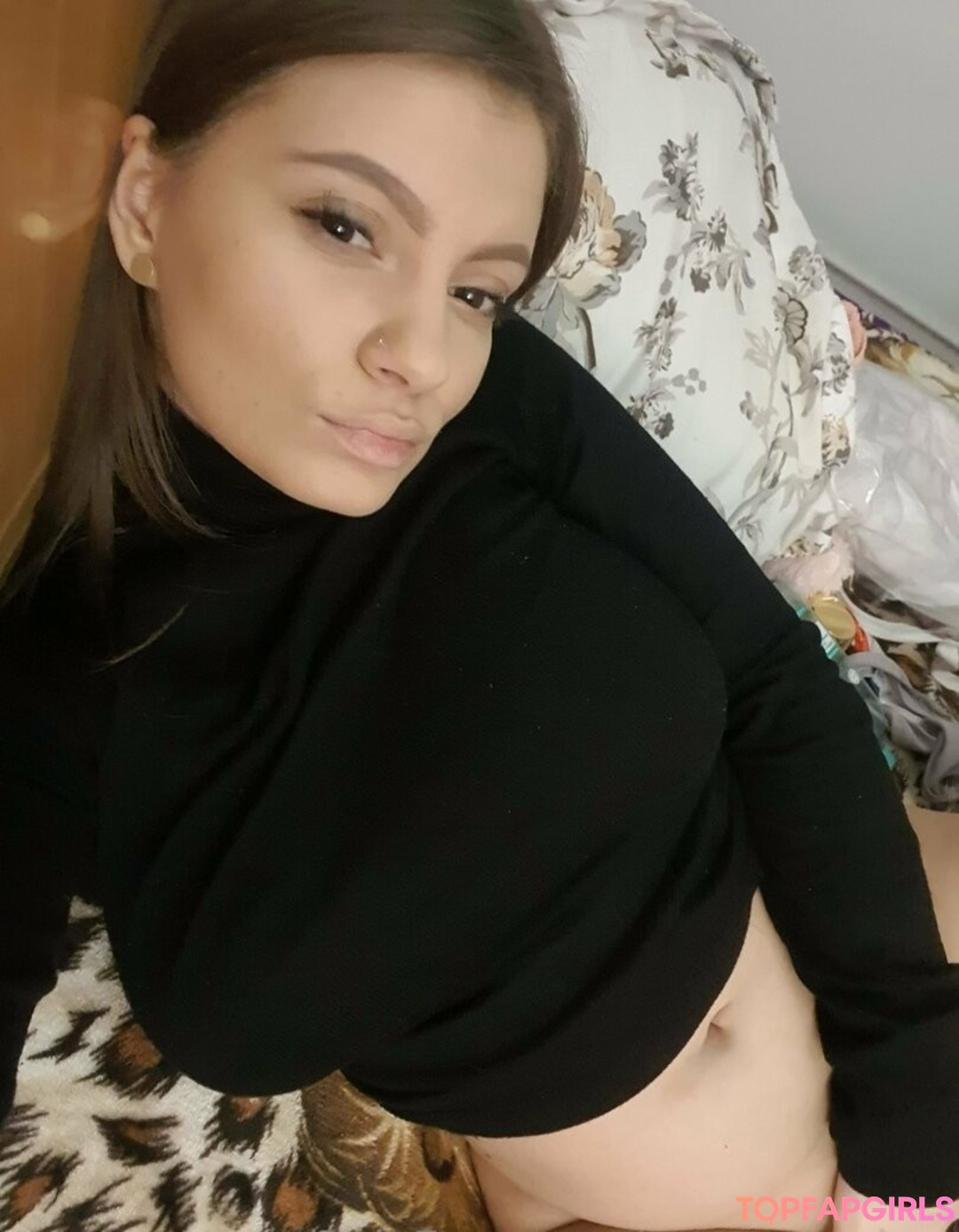 Foto desnuda filtrada de OnlyFans de Sweetromana #4 Foto desnuda filtrada de OnlyFans de Sweetromana #4