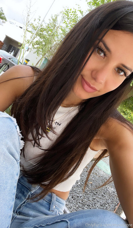 Maandymore