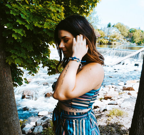 Jillian Rose Reed