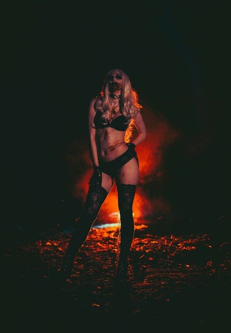 Foto desnuda filtrada de OnlyFans de Bloodynyuu