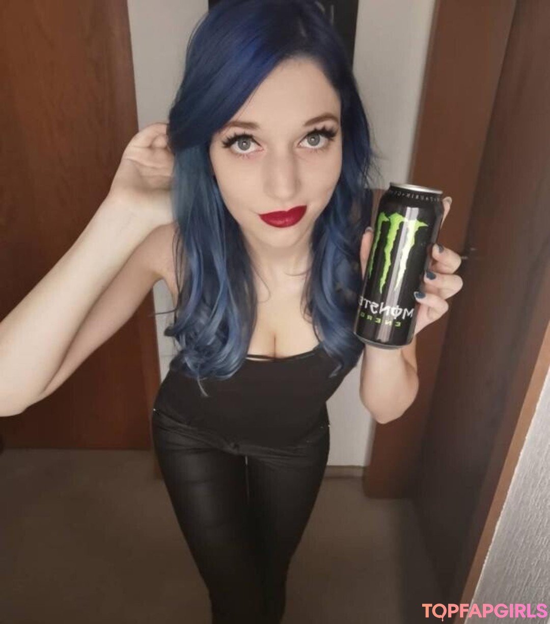 Foto desnuda filtrada de OnlyFans de Bloodynyuu #6 Foto desnuda filtrada de OnlyFans de Bloodynyuu #6