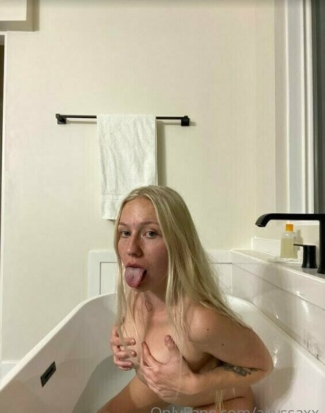 Foto desnuda filtrada de OnlyFans de Allyssaxx