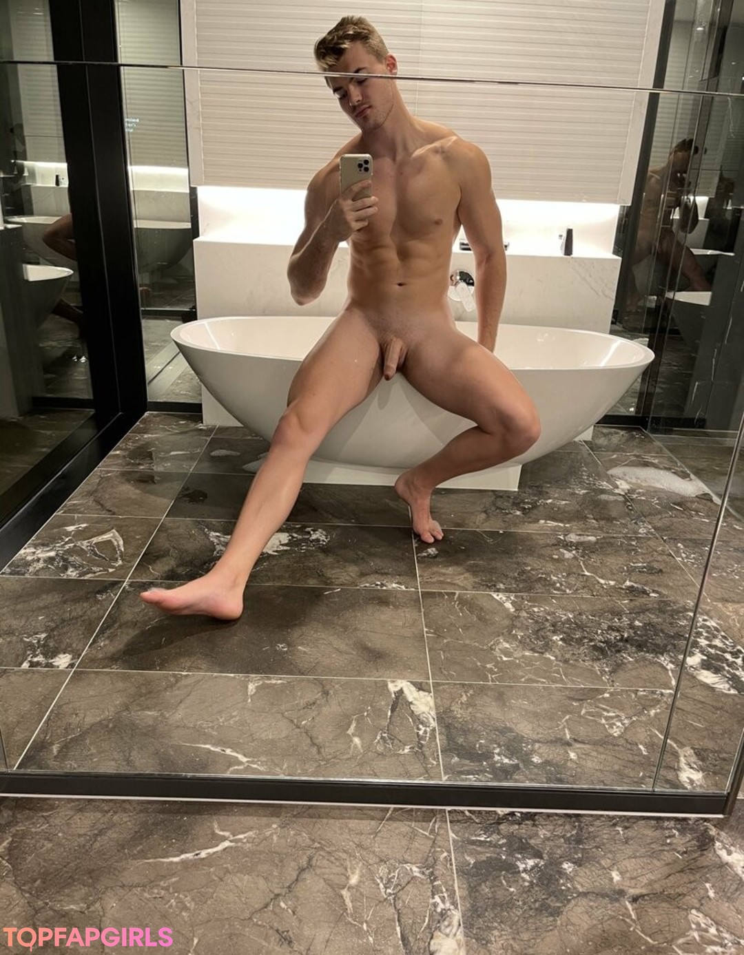 Foto desnuda filtrada de OnlyFans de Jaydenrembacher #381 Foto desnuda filtrada de OnlyFans de Jaydenrembacher #381