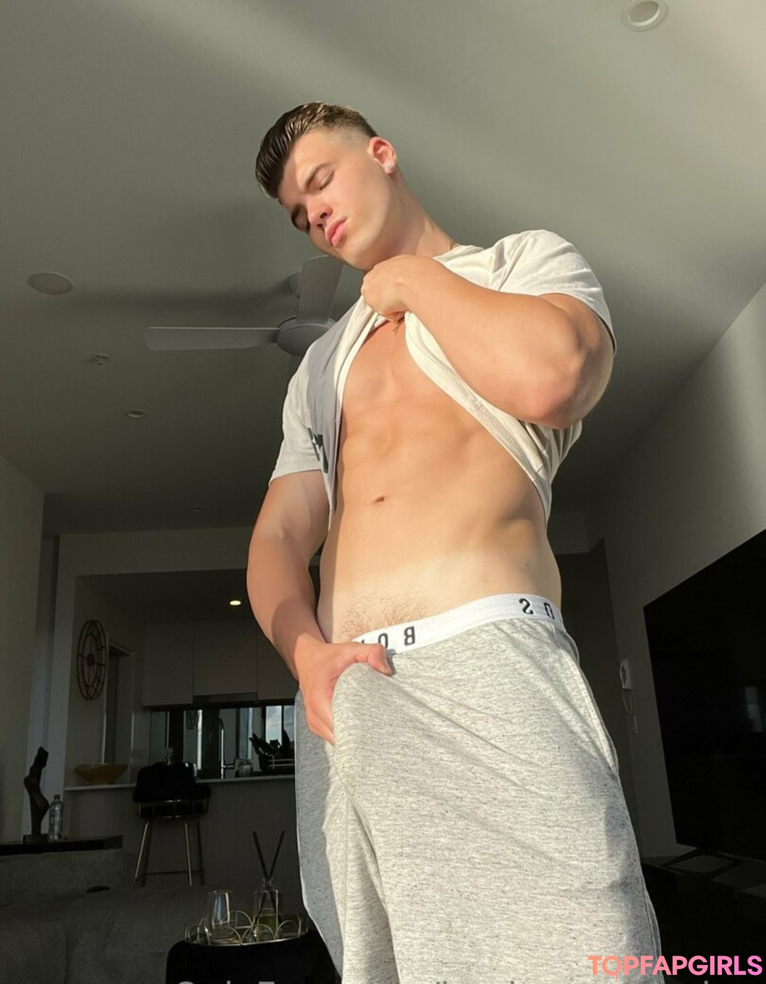 Foto desnuda filtrada de OnlyFans de Jaydenrembacher #402 Foto desnuda filtrada de OnlyFans de Jaydenrembacher #402