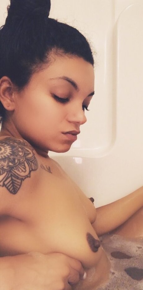 Foto desnuda filtrada de OnlyFans de Laceycoxx