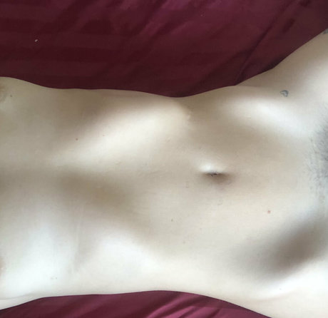 Foto desnuda filtrada de OnlyFans de Monalisawhoaa