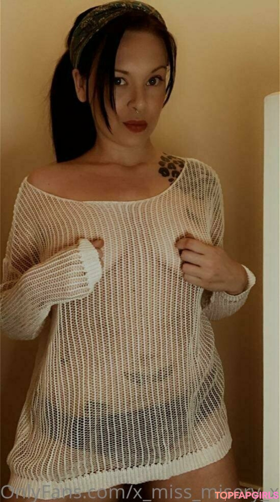 Foto desnuda filtrada de OnlyFans de Xmissmiseryx #17 Foto desnuda filtrada de OnlyFans de Xmissmiseryx #17