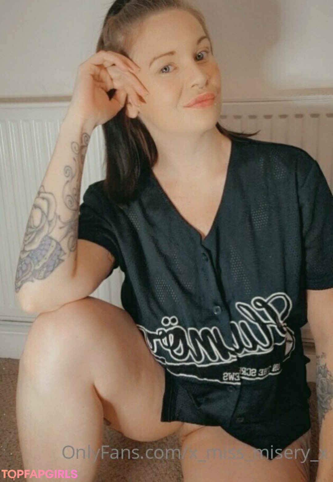 Foto desnuda filtrada de OnlyFans de Xmissmiseryx #58 Foto desnuda filtrada de OnlyFans de Xmissmiseryx #58