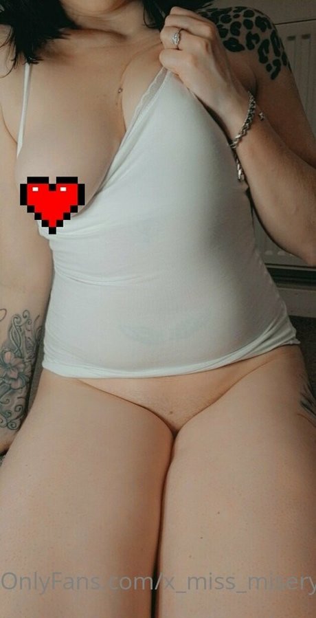 Foto desnuda filtrada de OnlyFans de Xmissmiseryx