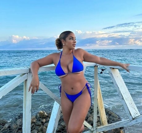 Foto desnuda filtrada de OnlyFans de Yinamenez