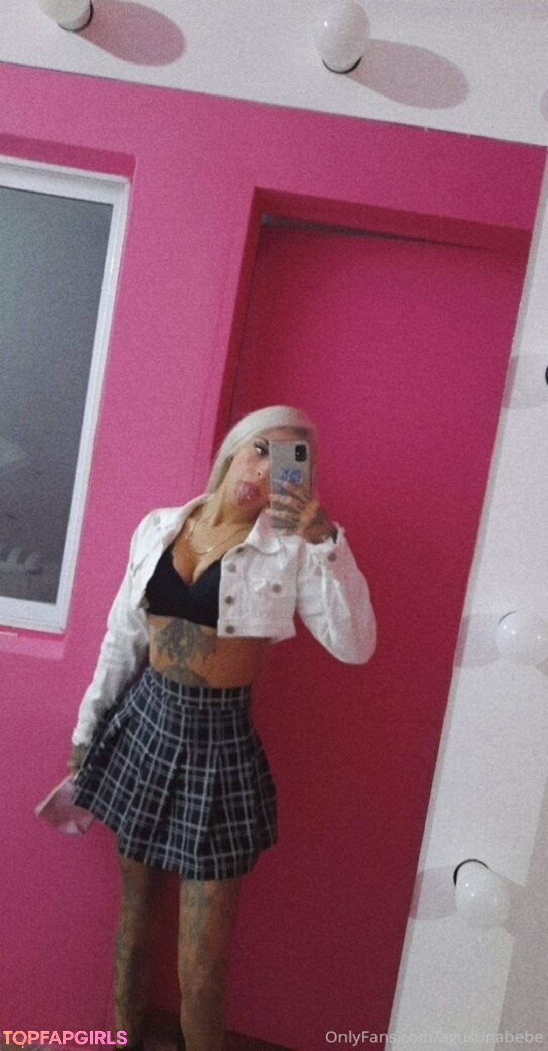 Foto desnuda filtrada de OnlyFans de Agustinabebe #5 Foto desnuda filtrada de OnlyFans de Agustinabebe #5