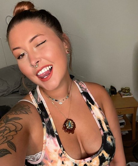 Scarlett Jade