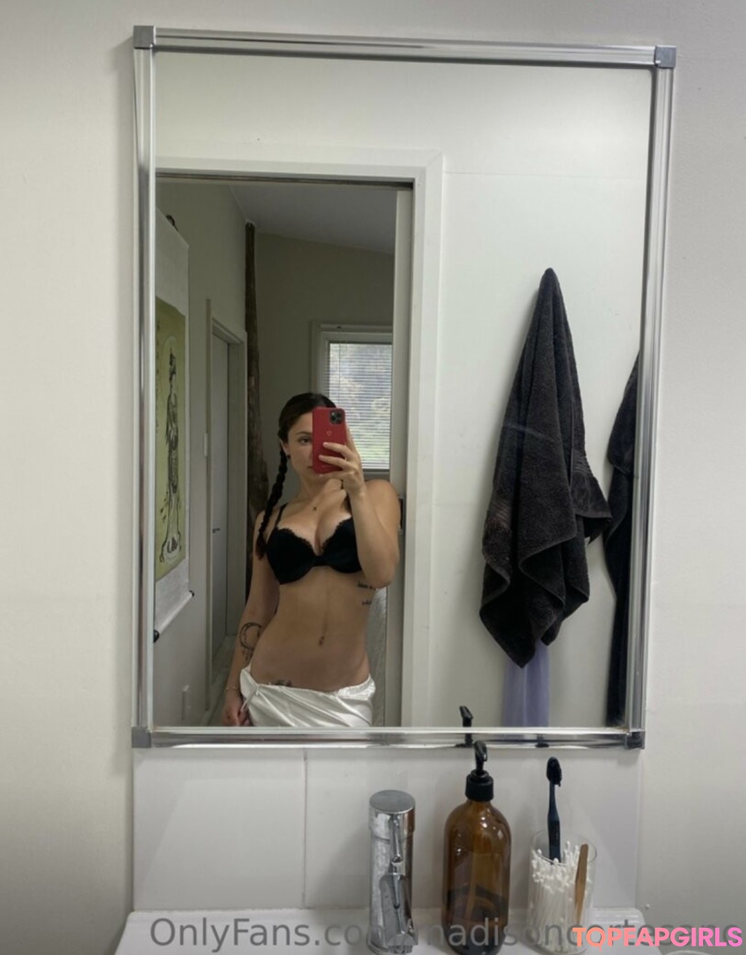 Foto desnuda filtrada de OnlyFans de Madison Cortesano #24 Foto desnuda filtrada de OnlyFans de Madison Cortesano #24
