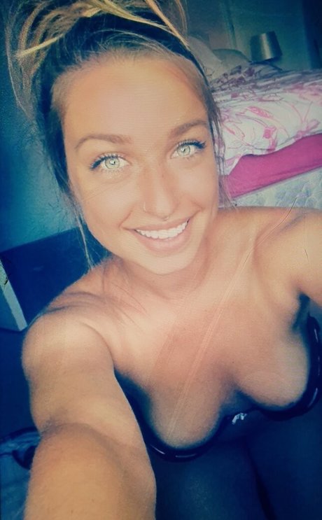 Foto desnuda filtrada de OnlyFans de Zaynes91