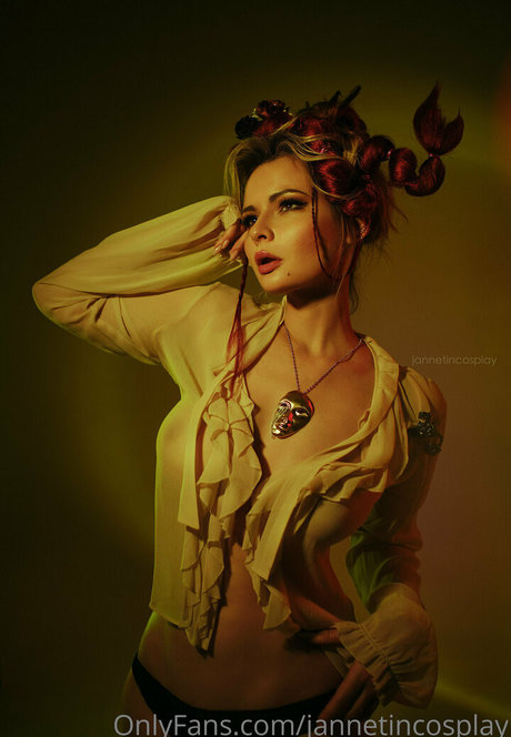 Foto desnuda filtrada de OnlyFans de Jannetincosplay