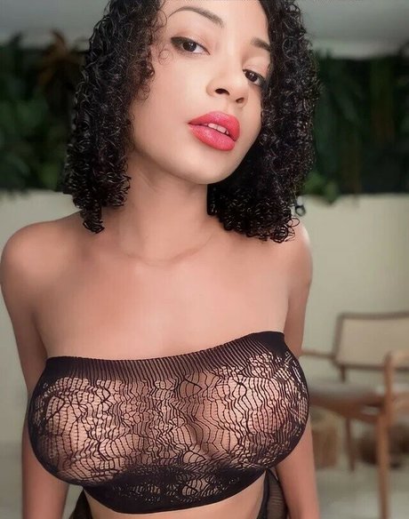 Foto desnuda filtrada de OnlyFans de Amanda Luz