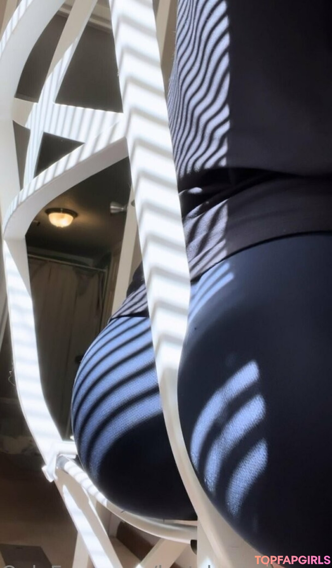 Foto desnuda filtrada de OnlyFans de Lasthoneymoon #5 Foto desnuda filtrada de OnlyFans de Lasthoneymoon #5
