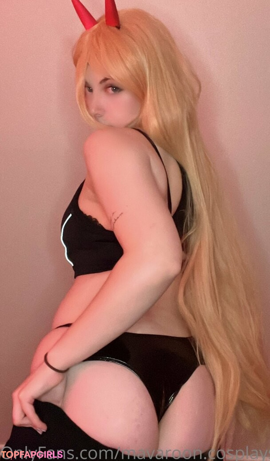 Foto desnuda filtrada de OnlyFans de Mavarooncosplays #60 Foto desnuda filtrada de OnlyFans de Mavarooncosplays #60