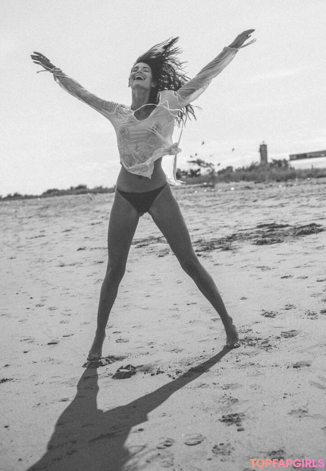 Foto desnuda filtrada de OnlyFans de Lauren Marie Young #64 Foto desnuda filtrada de OnlyFans de Lauren Marie Young #64