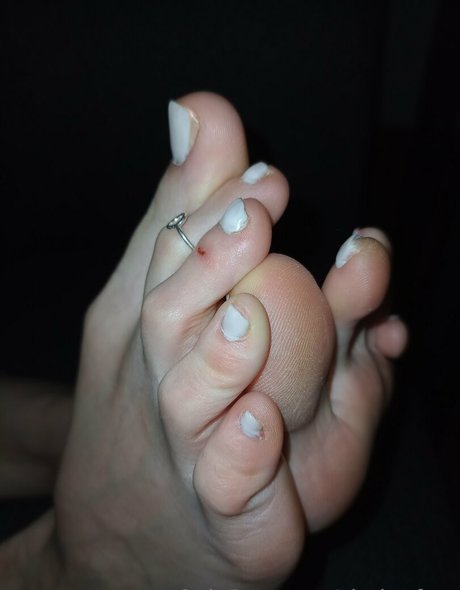 Clarita.feet