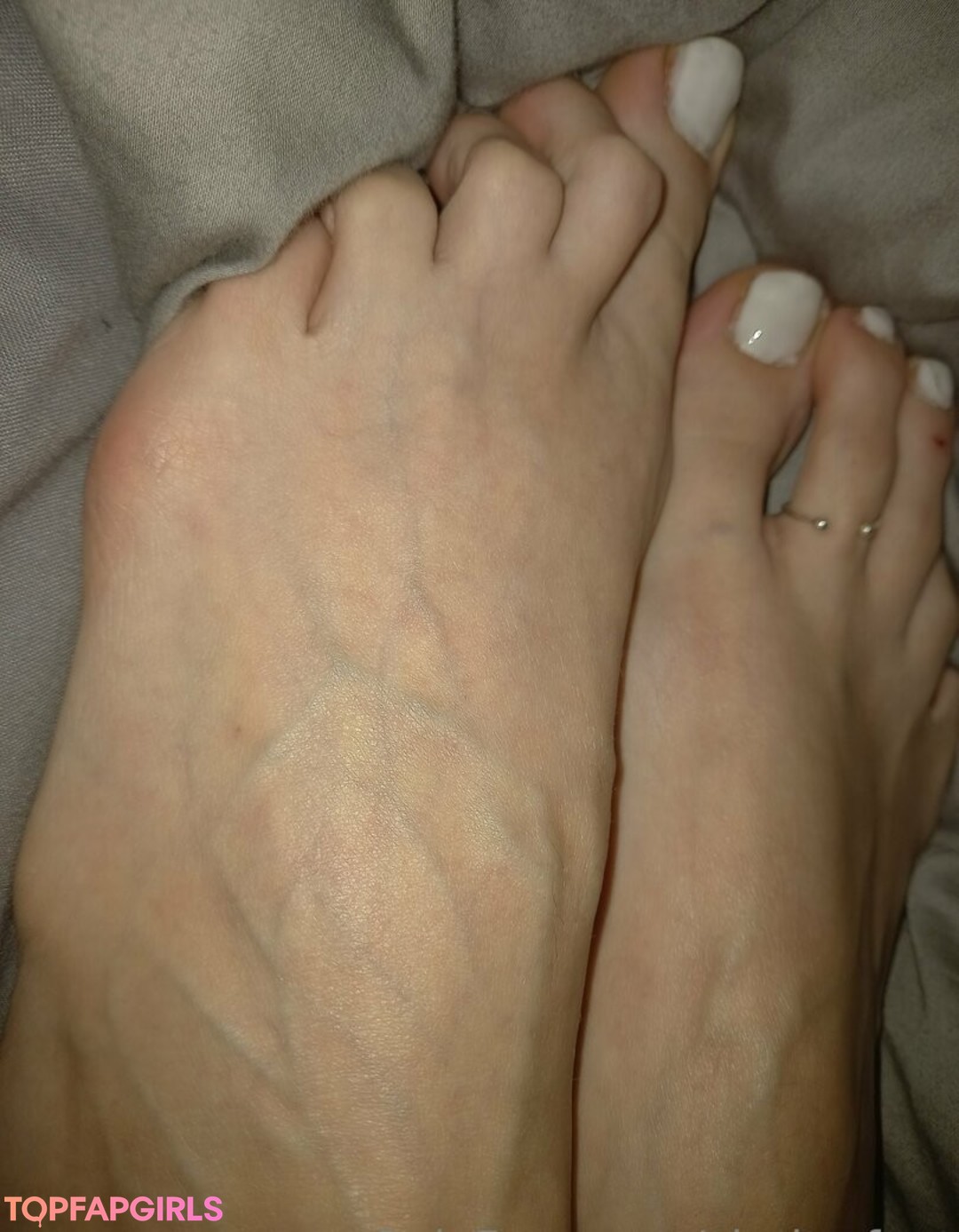 Foto desnuda filtrada de OnlyFans de Claritafeet #18 Foto desnuda filtrada de OnlyFans de Claritafeet #18