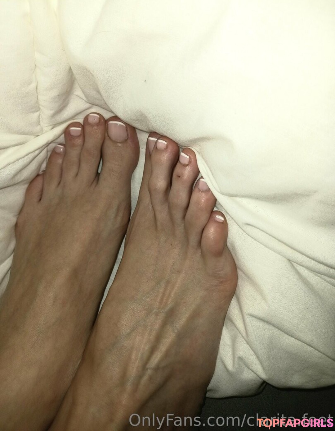 Foto desnuda filtrada de OnlyFans de Claritafeet #25 Foto desnuda filtrada de OnlyFans de Claritafeet #25