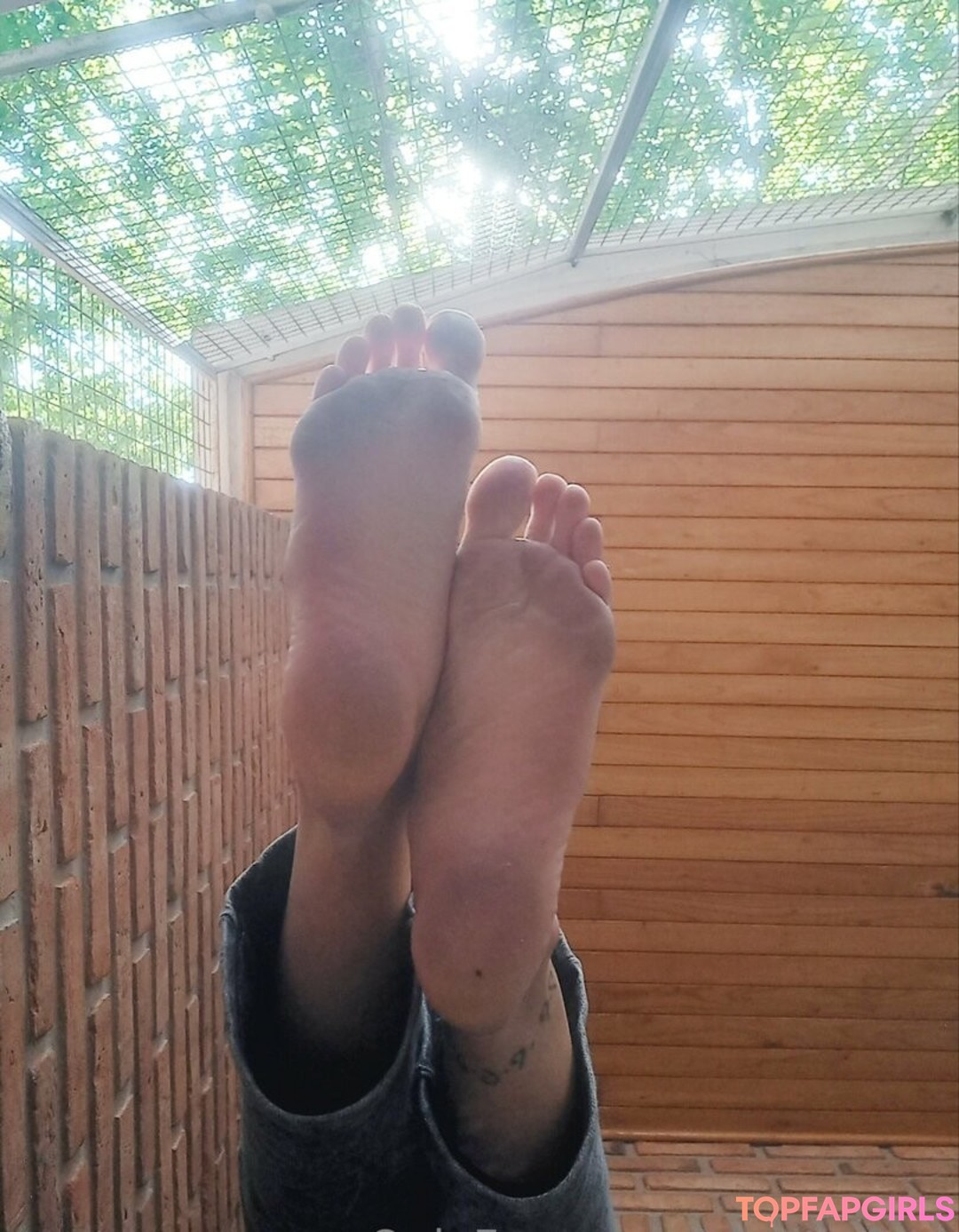 Foto desnuda filtrada de OnlyFans de Claritafeet #95 Foto desnuda filtrada de OnlyFans de Claritafeet #95