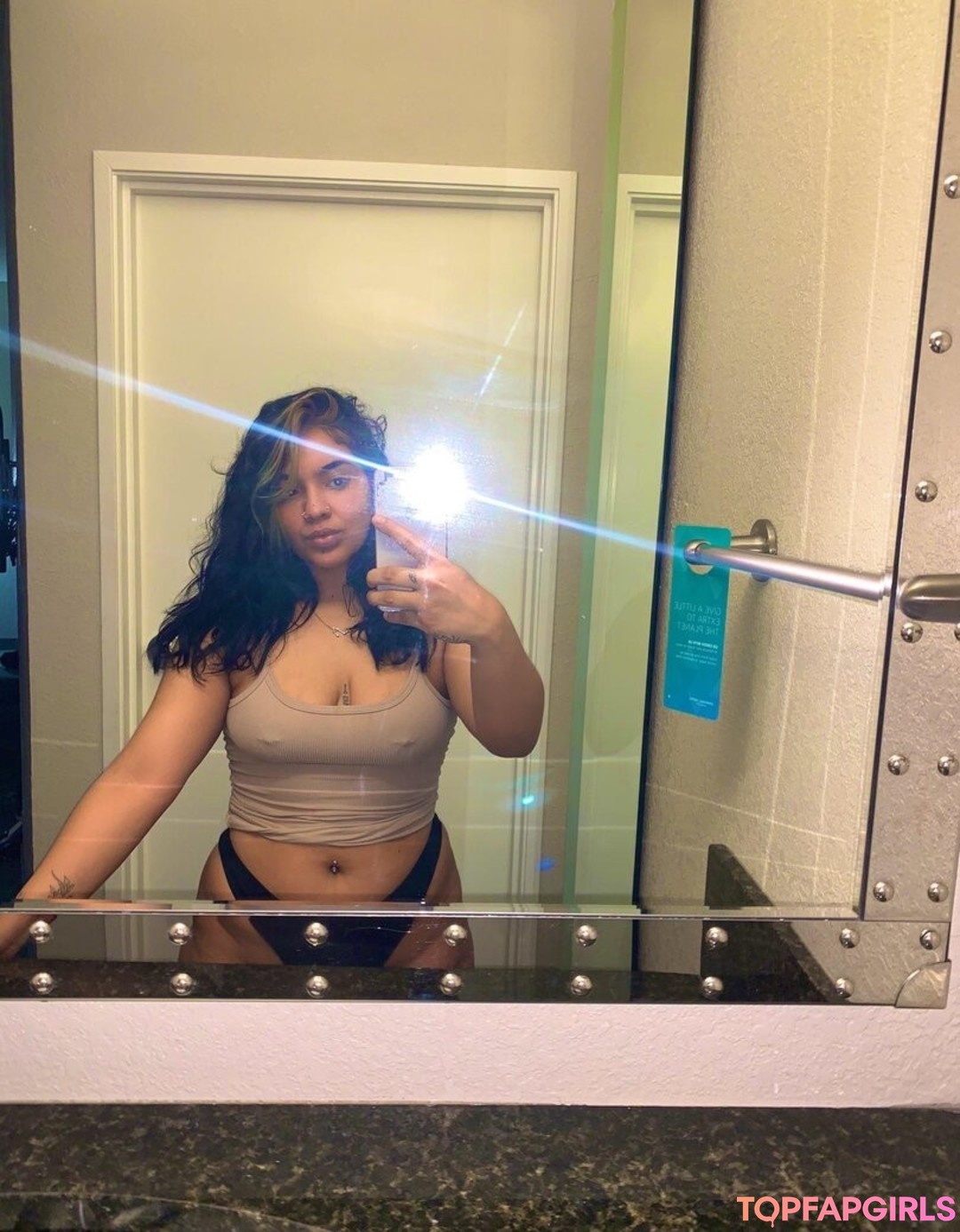 Foto desnuda filtrada de OnlyFans de Marsthewave #3 Foto desnuda filtrada de OnlyFans de Marsthewave #3