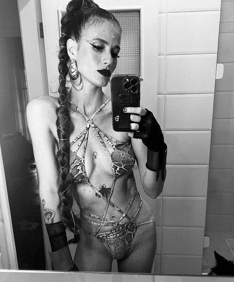 Ana Canas