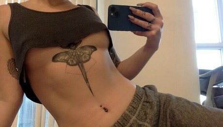 Foto desnuda filtrada de OnlyFans de Valerie Moon