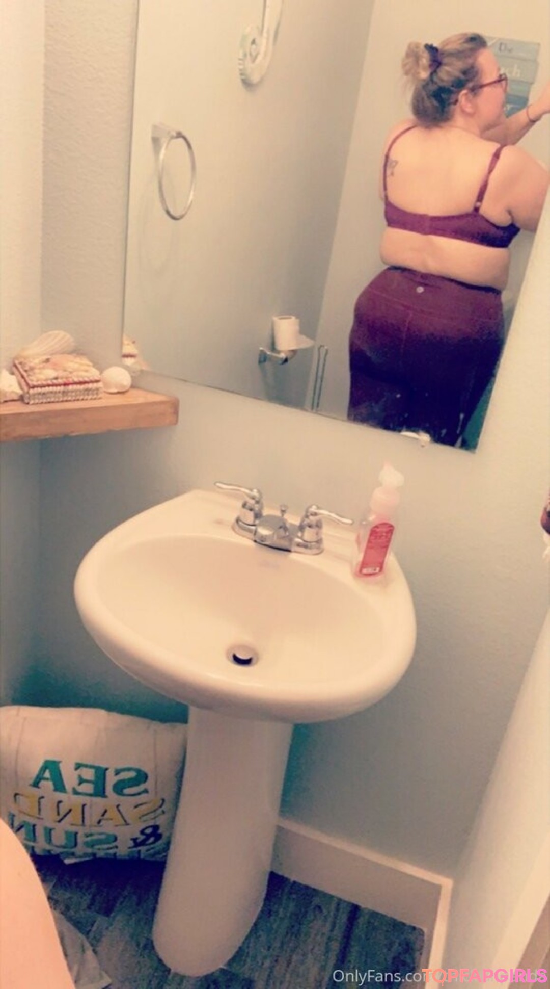 Foto desnuda filtrada de OnlyFans de Thickishpanda #19 Foto desnuda filtrada de OnlyFans de Thickishpanda #19