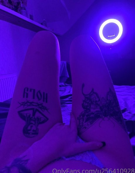 Alina_juicy_b1tch