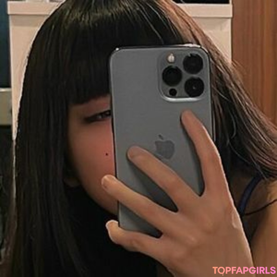 Foto desnuda filtrada de OnlyFans de Laalemonzz #14 Foto desnuda filtrada de OnlyFans de Laalemonzz #14