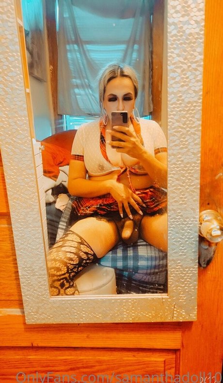 Foto desnuda filtrada de OnlyFans de Samanthadoll10